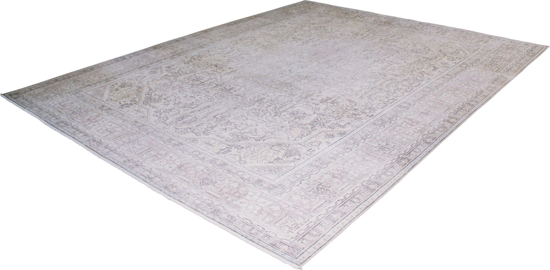 35601 Vintage Persian