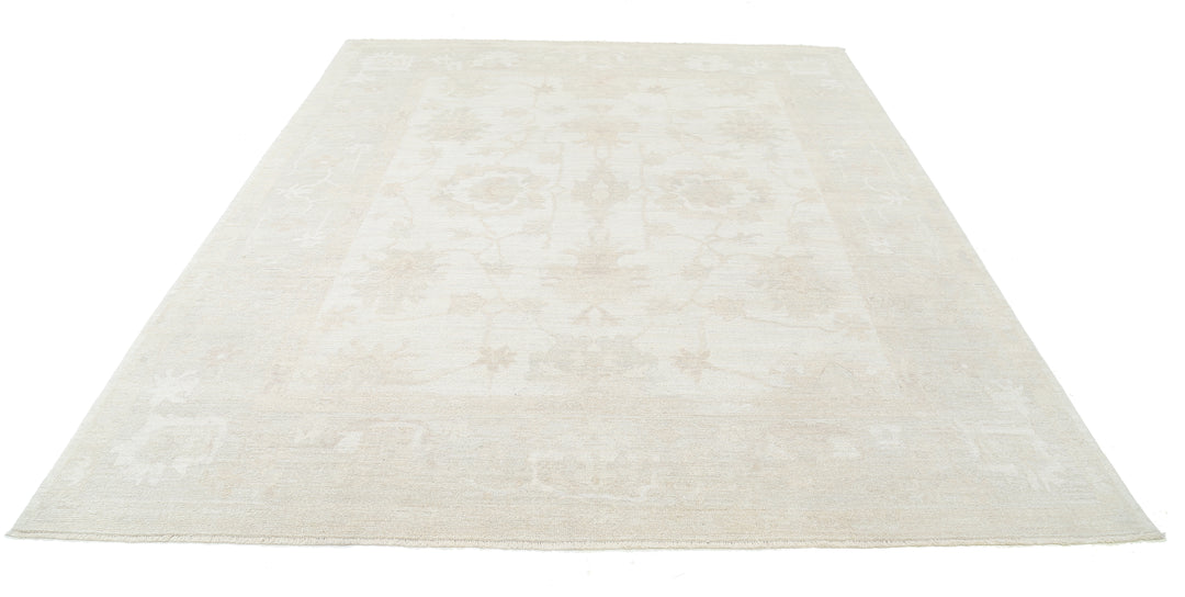 Hand Knotted-Oushak