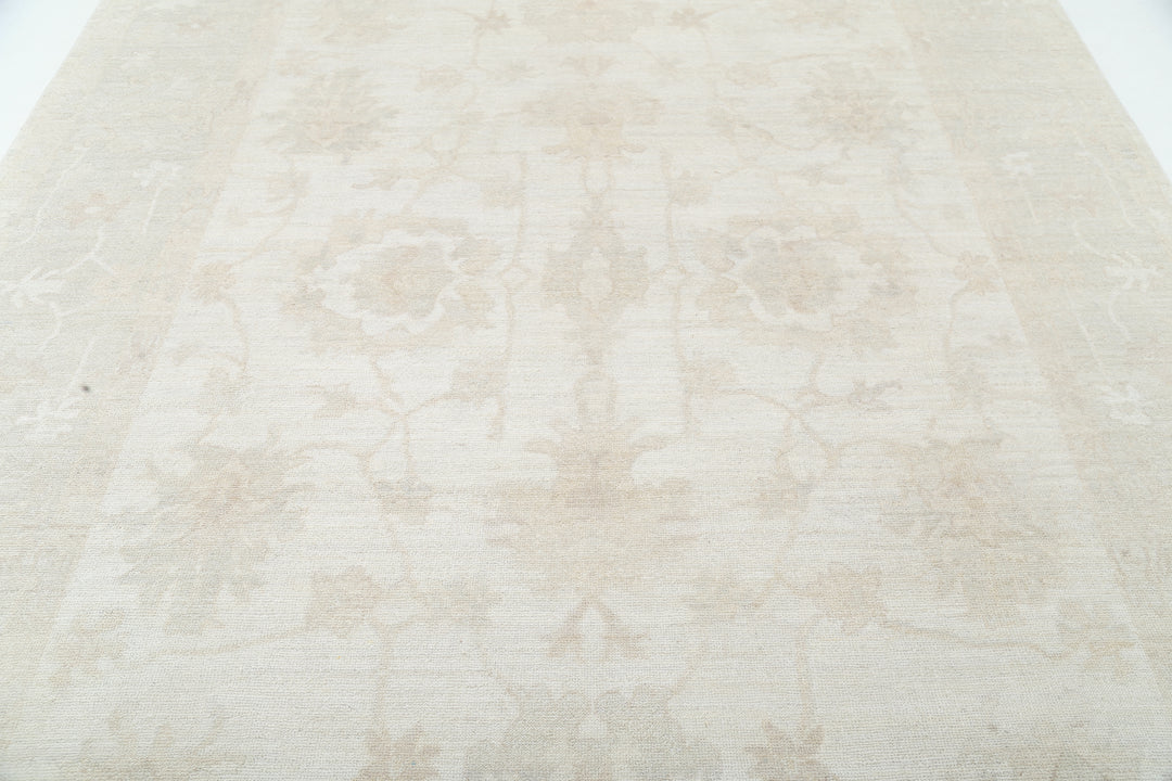 Hand Knotted-Oushak
